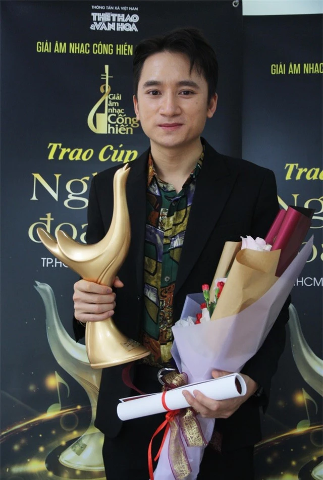 Hoàng Thùy Linh xuất sắc đoạt 4 giải Âm nhạc Cống hiến - 4