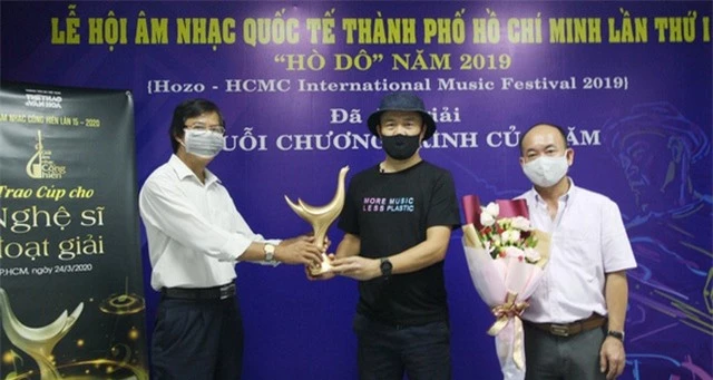 Hoàng Thùy Linh xuất sắc đoạt 4 giải Âm nhạc Cống hiến - 7
