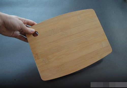 Thớt mới mua về làm mẹo nhỏ này, sử dụng cả 10 năm vẫn không bị nứt hay mốc