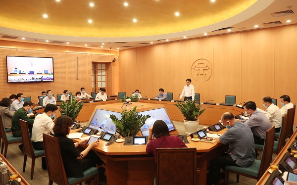 Hà Nội: Đóng cửa các cửa hàng không thiết yếu, hạn chế tối đa tập trung đông người