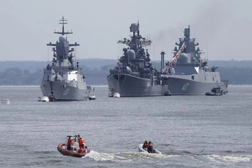Các tàu chiến thuộc hạm đội Biển Baltic của Nga