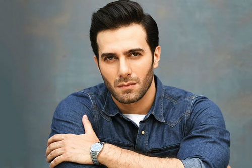 Đàn ông có nét tướng này thường đào hoa, dễ ngoại tình, chị em phụ nữ nên cẩn trọng