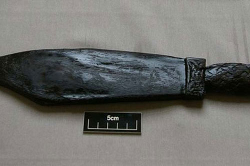 Kiếm gỗ Viking 1.000 năm vẫn nguyên vẹn, không mục nát: Được làm từ loại gỗ đắt như vàng