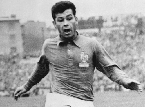 4. Just Fontaine (Pháp) bàn thắng: 13. Ảnh: Pinterest.