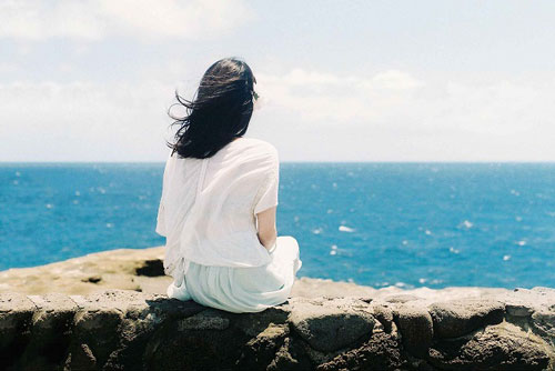 Đời có 3 cái tình: Thiếu 1 thì tiếc nuối, thiếu 2 thì đáng thương còn thiếu 3 thì chỉ như xác không hồn