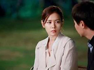 Vợ bỗng nhiên sống chết đòi ly hôn 2 năm sau gặp lại tôi đã "chết đứng" khi biết sự thật phía sau đó