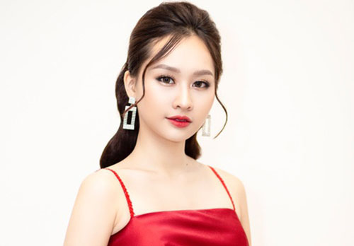 Á khôi “tài sắc vẹn toàn” ĐH KTQD nhận Giải thưởng 26/3 cấp trường