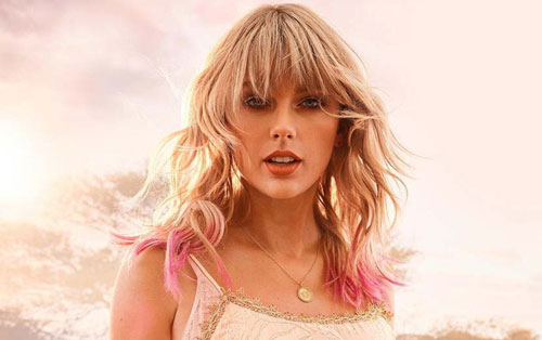 Taylor Swift gửi 3.000 USD cho người hâm mộ đang gặp nguy khốn vì đại dịch COVID-19