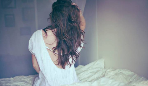 Tôi "chết điếng" khi bắt gặp cảnh chồng trốn vợ ra ngoài vui vẻ với "cô em kết nghĩa" lúc nửa đêm