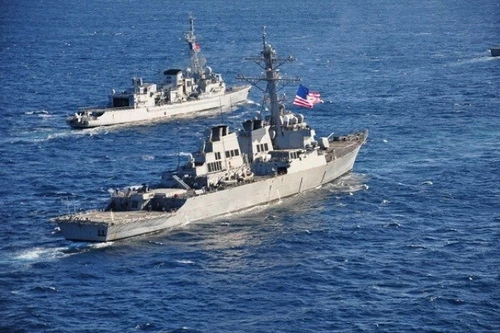 Một biên đội chiến hạm của Hải quân NATO tại biển Đen. Ảnh: Pravda.