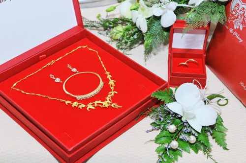 Nhắn tin hỏi nhà gái về việc thách cưới, chàng trai "tái mặt" vì toàn những thứ có giá "trên trời"