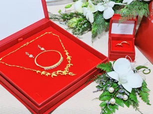 Nhắn tin hỏi nhà gái về việc thách cưới, chàng trai "tái mặt" vì toàn những thứ có giá "trên trời"