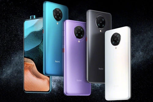 Xiaomi Redmi K30 Pro Zoom Edition có 4 tùy chọn màu sắc gồm trắng, xanh, xám và tím, bán ra ở Trung Quốc từ ngày 27/3. Giá của phiên bản RAM 8 GB/ROM 128 GB là 3.799 Nhân dân tệ (12,59 triệu đồng). Phiên bản RAM 8 GB/ROM 256 GB được bán với giá 3.999 Nhân dân tệ (13,25 triệu đồng).