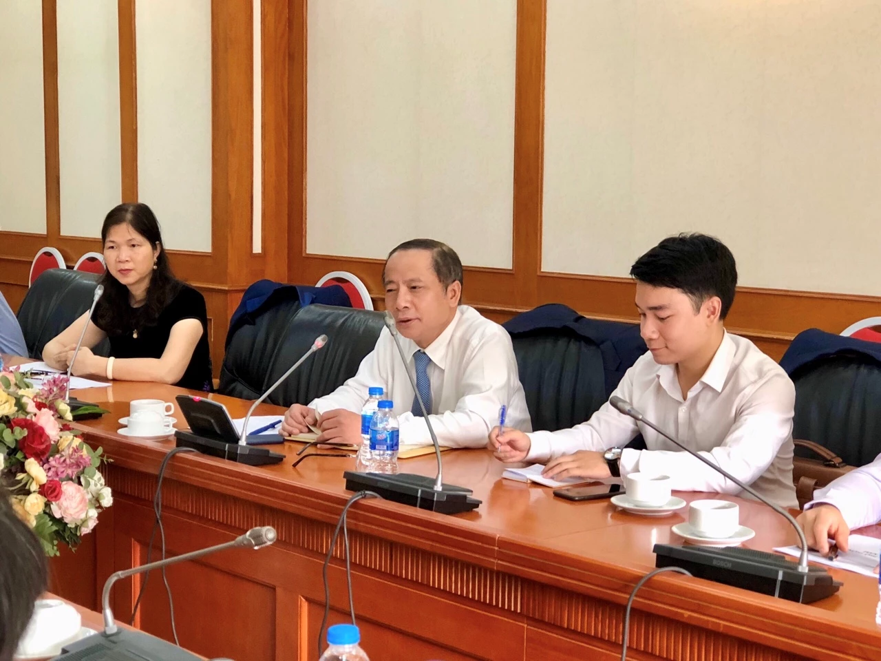 Chủ tịch Nguyễn Văn Thân đánh giá rất cao sự đổi mới của Bộ KH&CN. Ảnh: Hoàng Lân.