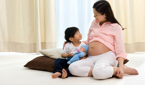 Cách chọn năm sinh con thứ 2 hợp tuổi cả nhà: Bố mẹ có thể hưởng tài lộc phú quý, con cái hưởng phúc