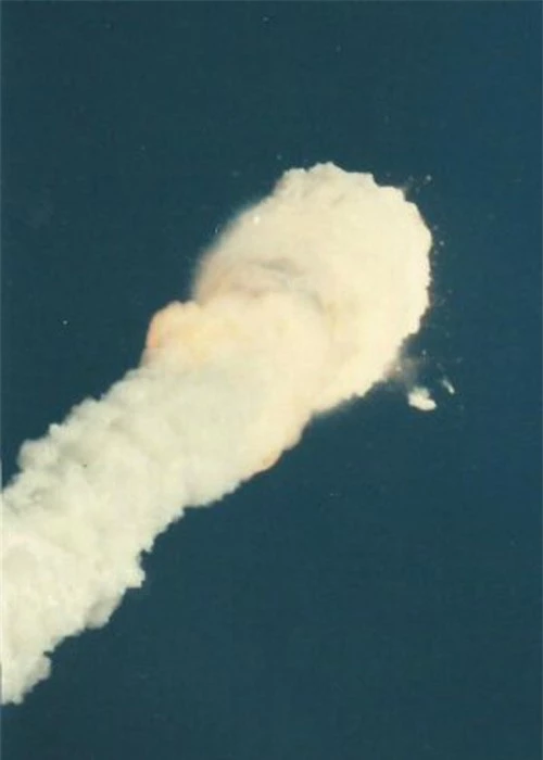 Ảnh hiếm về thảm họa nổ tàu con thoi Challenger - 2