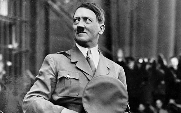 Cuộc chinh phục châu Âu và dị tật 'của quý' của Hitler - ảnh 1