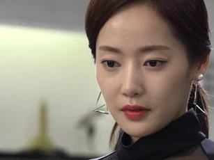 Mỗi đêm nằm bên chồng, tôi lại nghĩ đến tội lỗi "tày đình" trong ngày anh ấy đi công tác