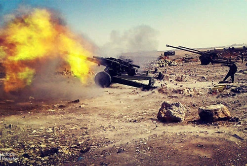 Một trận địa pháo 2A65 Msta-B của Nga ở Syria. Ảnh: InformNapalm.
