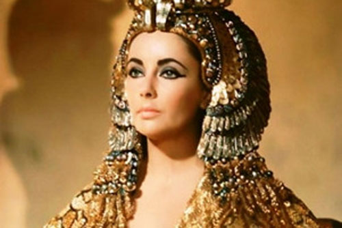 8 “mỹ nhân” có sức ảnh hưởng cực lớn đến lịch sử thế giới