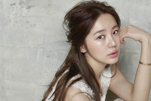 Yoon Eun Hye tiết lộ 8 năm chưa hẹn hò với ai