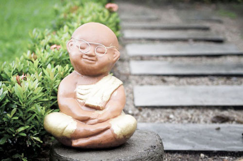 Biết đủ thì người nghèo khổ cũng vui