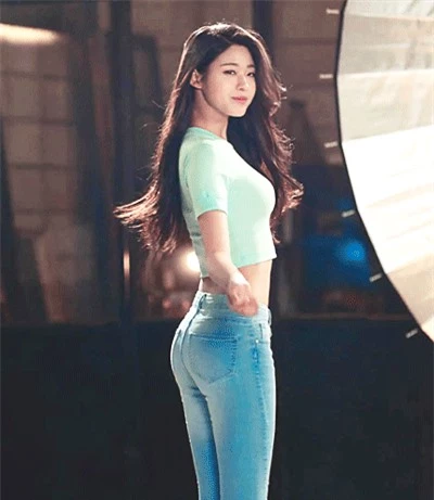 Dàn mỹ nhân Kpop khi diện quần jeans áo trắng: Thước đo nhan sắc chuẩn là đây, một mỹ nhân nhờ vậy mà bỗng nổi sau 1 đêm - Ảnh 13.