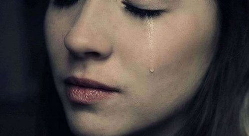 Sau chuyến công tác được chồng "thưởng nóng", tôi "chết ngất" khi phát hiện sự thật phía sau ấy