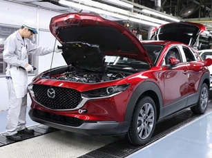 Mazda tạm dừng sản xuất tại nhiều nhà máy