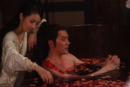 Chuyện kỳ lạ trong lịch sử: Hoàng hậu ngoại tình công khai vẫn được vua yêu chiều, sủng ái