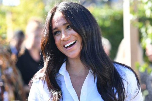 Hoàng gia chính thức lên tiếng về thông tin Nữ hoàng Anh nghi nhiễm Covid-19 và lời nói dối "trắng trợn" của Meghan Markle với gia đình chồng