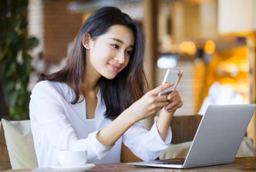 Là phụ nữ tuyệt đối không khoe ra những thứ này kẻo hối hận cả đời