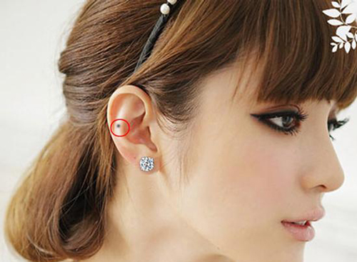 4 nốt ruồi phú quý của phụ nữ có tướng "vượng phu ích tử", vận mệnh có thể giàu sang