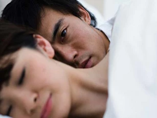 Mới đám cưới được 1 tuần, vợ đã tiết lộ bí mật khiến chồng "lạnh người"