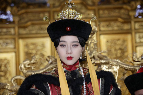 Vị Hoàng hậu bỗng bị thất sủng, chết trong ấm ức, đám tang không khác gì nô tì