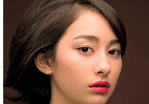 Phụ nữ có tướng mặt đàn ông, công danh sự nghiệp có thể lên như diều gặp gió