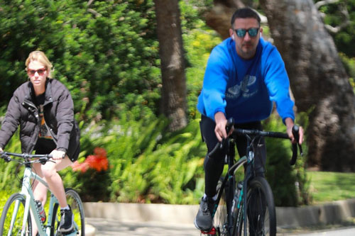 Sao phim Transformer hàn gắn với vợ cũ?