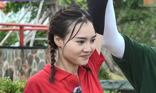 "Bóc mẽ" nhan sắc của sao Việt khi lên sóng truyền hình