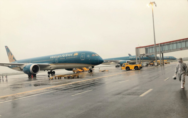Vietnam Airlines hạn chế tần suất bay nội địa