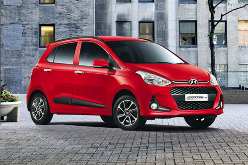 XE HOT (29/3): So sánh Honda Lead với Yamaha Latte, loạt ôtô giảm giá mạnh tại đại lý