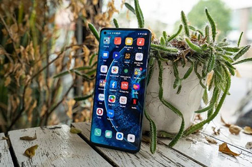 Màn hình cao cấp trên OPPO Find X2: Không đơn giản chỉ là con số