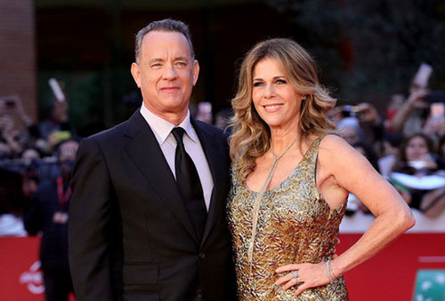 Trở về Mỹ, vợ chồng Tom Hanks tiếp tục cách ly điều trị