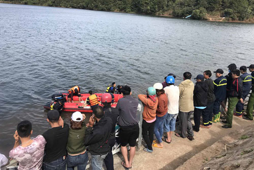 Lật thuyền trên hồ thủy điện ở Gia Lai, 3 người thiệt mạng