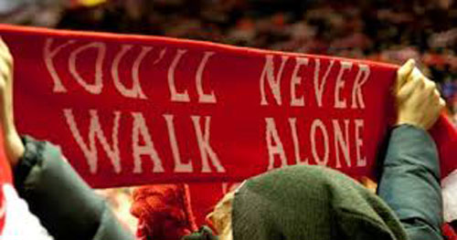 Sau 57 năm, “You’ll Never Walk Alone” lên ngôi đầu bảng vì... hoàn cảnh