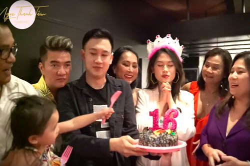 Ngọc Thanh Tâm được tổ chức sinh nhật trên du thuyền "khổng lồ"