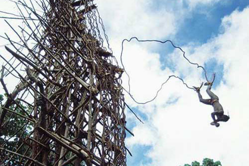 Những tục lệ dành cho đàn ông kinh dị nhất thế giới