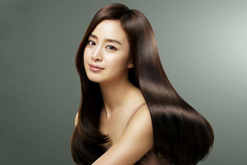 Chỉ cần 1 lon bia, tóc khô xơ, chẻ ngọn đến mấy cũng trở nên suôn mượt, óng ả và chắc khỏe ngay