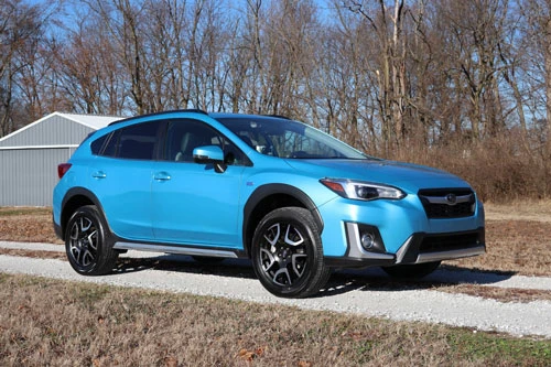 =5. Subaru Crosstrek (mức tiêu hao nhiên liệu ở đường hỗn hợp: 9,4 lít /100 km).