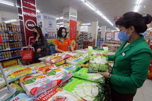 Hà Nội: Đảm bảo nguồn cung nhu yếu phẩm phục vụ nhu cầu tiêu dùng của nhân dân