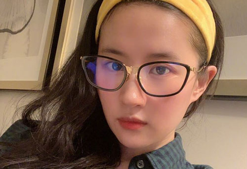 Sau chuỗi ngày bị chê "vừa già vừa béo", Lưu Diệc Phi đã có hành động đáp trả nhẹ nhàng mà "thâm sâu"